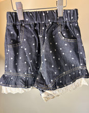 Load image into Gallery viewer, Daisy denim like short.